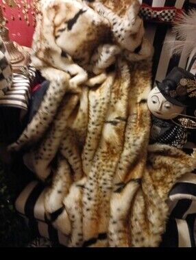 Pamela McCoy Faux Fur Throw in Brown and Cream Spotted Pattern Paided .260.00